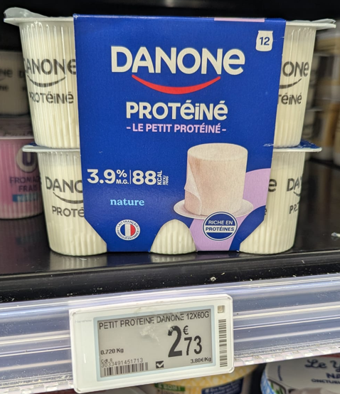 Pack Petit Protéiné Danone en rayon prix 3,80 euros par kilo