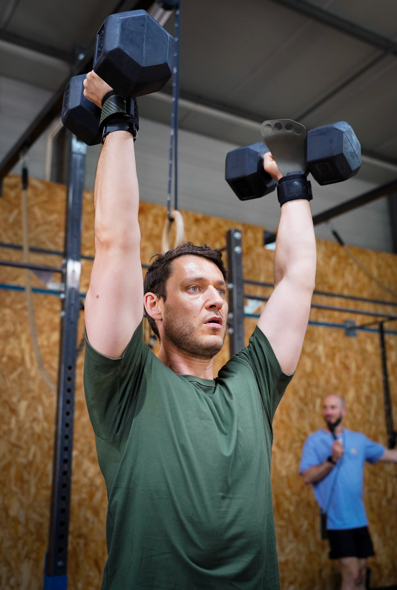 Benjamin CrossFit Naveli Atlanta Toulouse dumbbell overhead press WOD entraînement