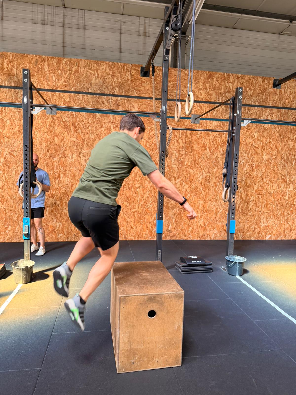 Benjamin box jump compétition CrossFit Naveli Atlantis Battle saut explosivité